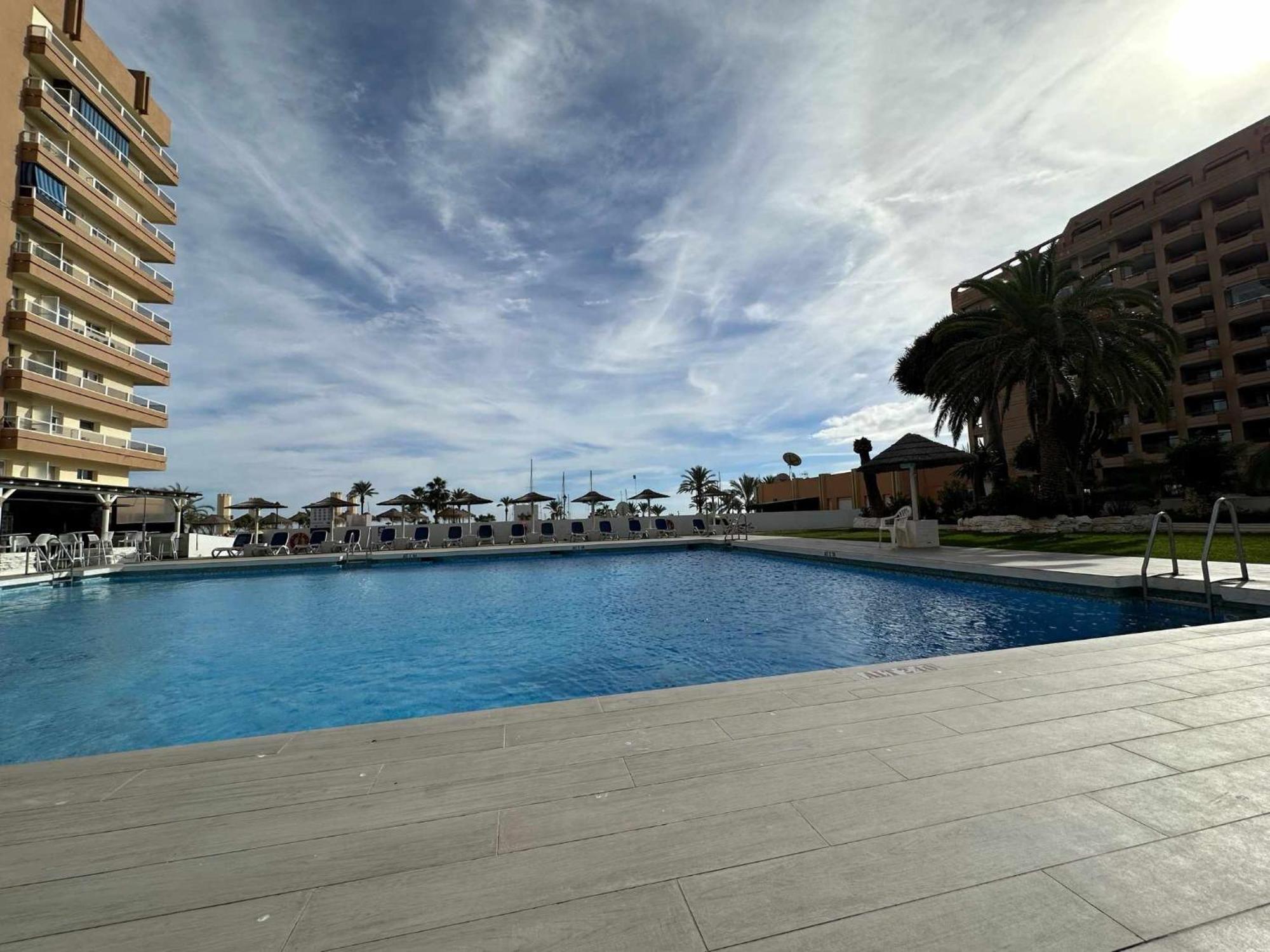 Estudio Pyr Privado Con Vistas Al Mar فوينخيرولا المظهر الخارجي الصورة